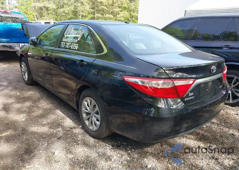 2015 Toyota Camry Le из США, поврежденный, VIN 4T4BF1FK2FR451083